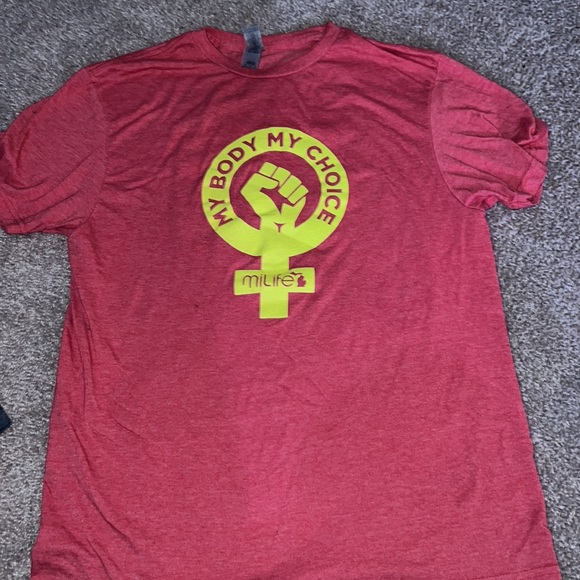 3 Michigan MiLife t-shirts - Picture 5 of 9